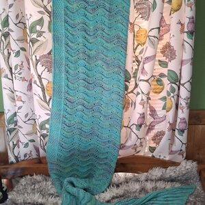 Mermaid Tail Teal Knit Blanket
